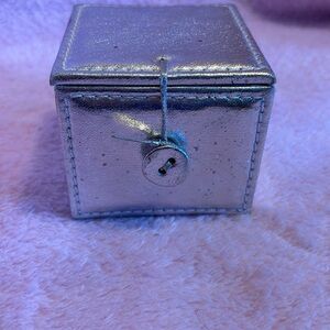 NWOT FREELOOK Cher Ladies Watch